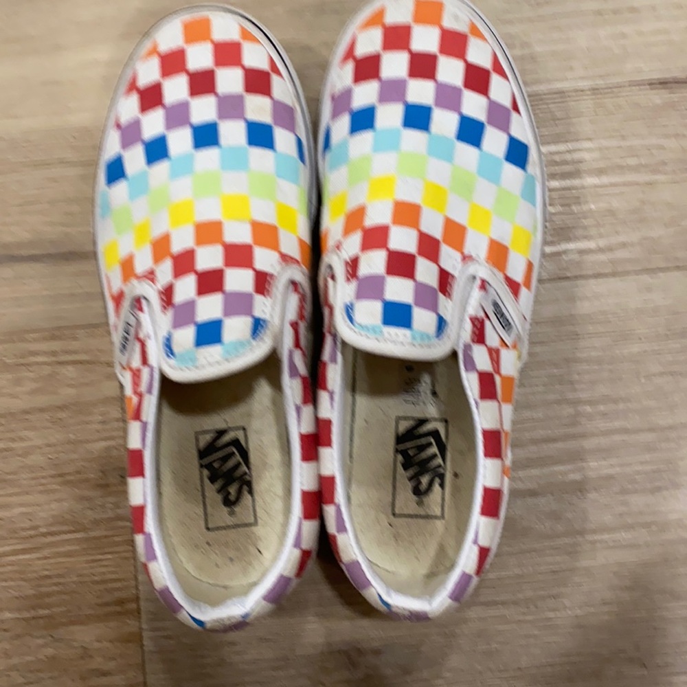 vans checkers super cute little worn out but useable